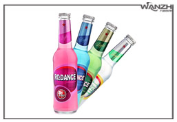 全自動酒瓶三標貼標機_ 雞尾酒瓶貼(tiē)標機_東(dōng)莞市亚洲第一免费播放区自動化(huà)科技有限公司