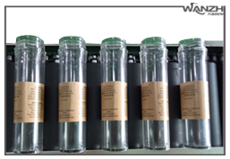 全(quán)自動臥式圓瓶貼(tiē)標機_ 高速臥式圓(yuán)瓶貼(tiē)標機_東莞市亚洲第一免费播放区自動化科技有限公司