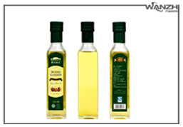 全自動單側麵貼標機_ 側麵自動貼標機_東莞市亚洲第一免费播放区自動化(huà)科(kē)技有限公司