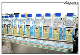 自動高速雙側麵貼標機_ 高速(sù)自動雙麵貼標機_東莞市(shì)亚洲第一免费播放区自動化科(kē)技有限公司