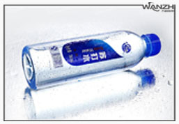 自(zì)動高速雙側麵貼標機(jī)_ 高速自動雙麵貼(tiē)標機_東莞市亚洲第一免费播放区自動化科技有限公司